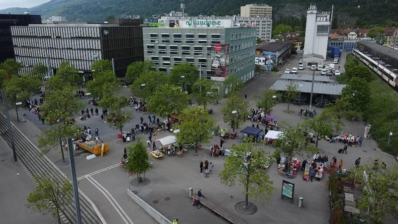 Marché aux puces de la place walser